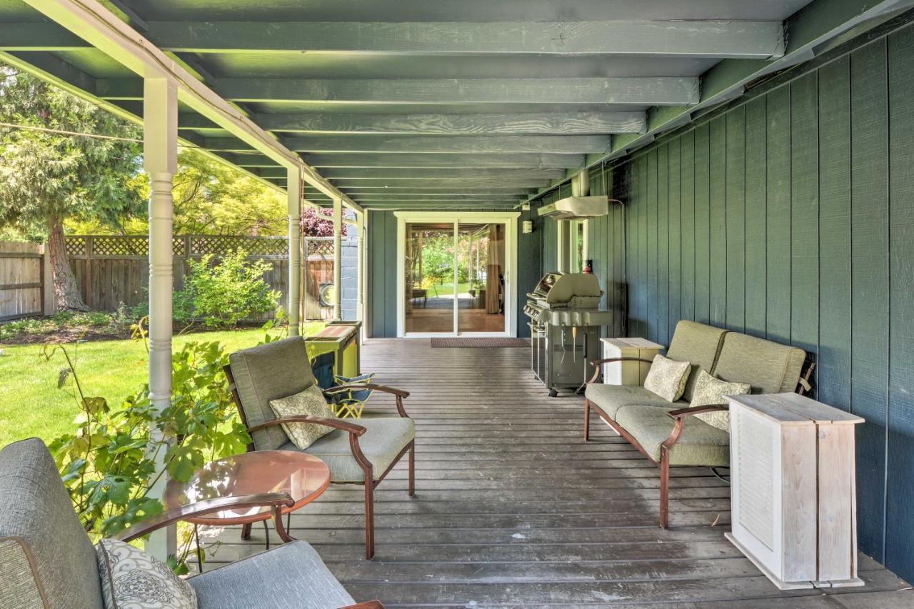 Central Medford Family Retreat With Large Yard! Eksteriør billede