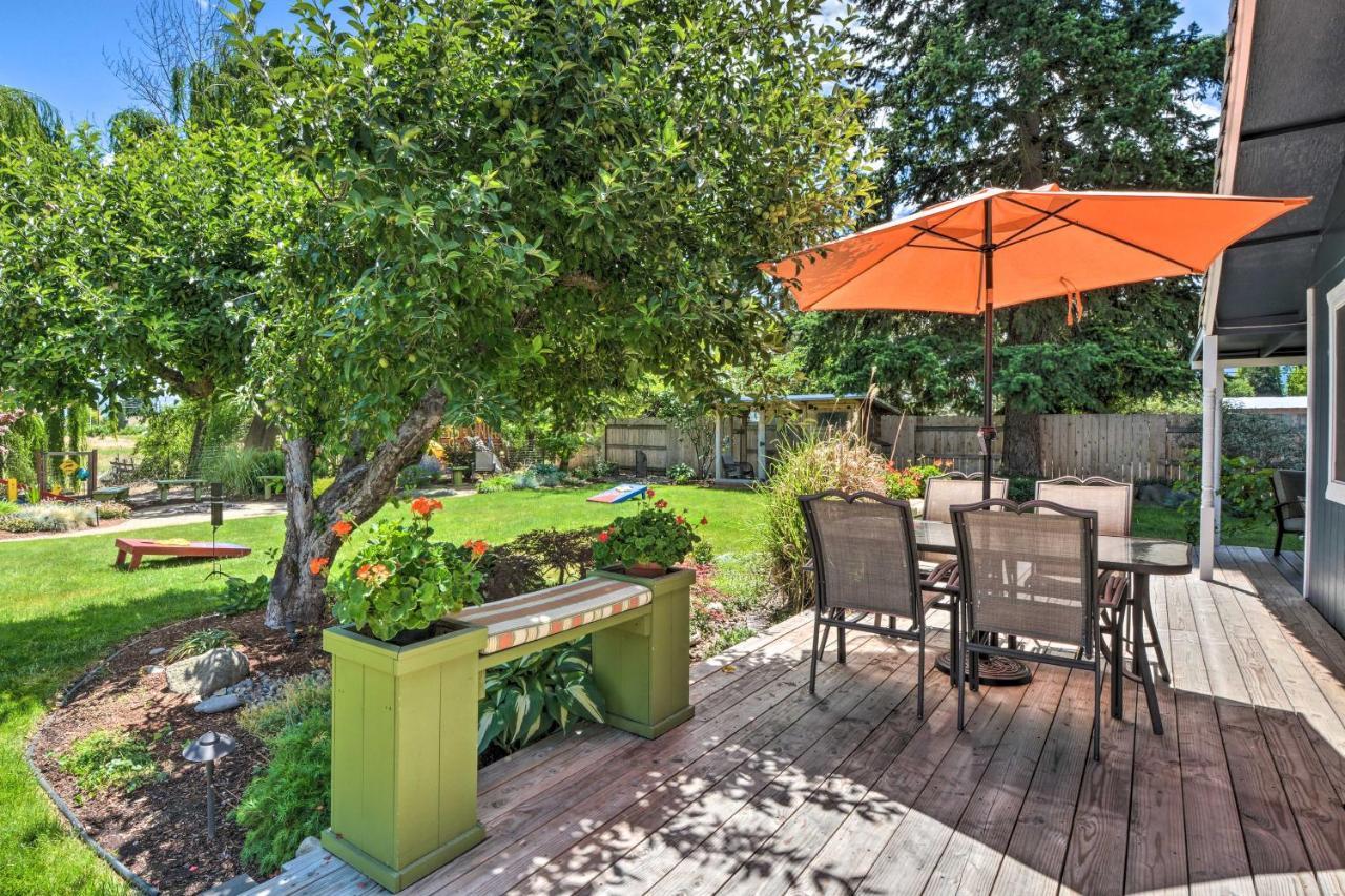 Central Medford Family Retreat With Large Yard! Eksteriør billede