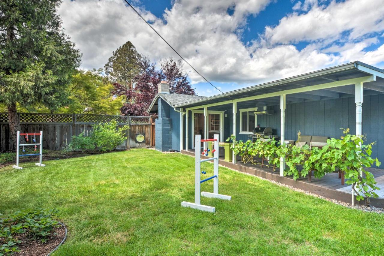 Central Medford Family Retreat With Large Yard! Eksteriør billede
